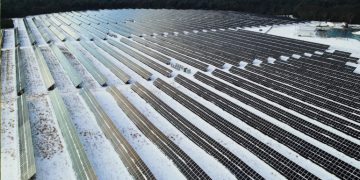 Poland Springs water bottling plant adds 13-MW solar array on site