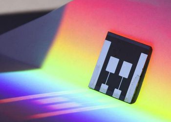 Golden bridge tunnel junction design boosts all perovskite tandem solar cell efficiency