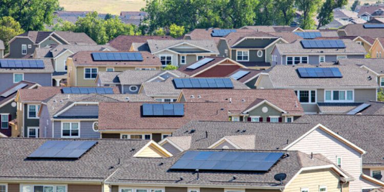 Cutting red tape in residential solar could save homeowners billions