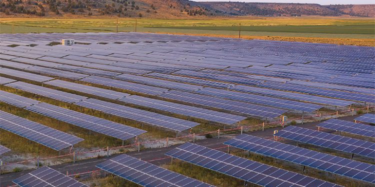 Strata Clean Energy signs 1-GW FTC Solar tracker supply agreement