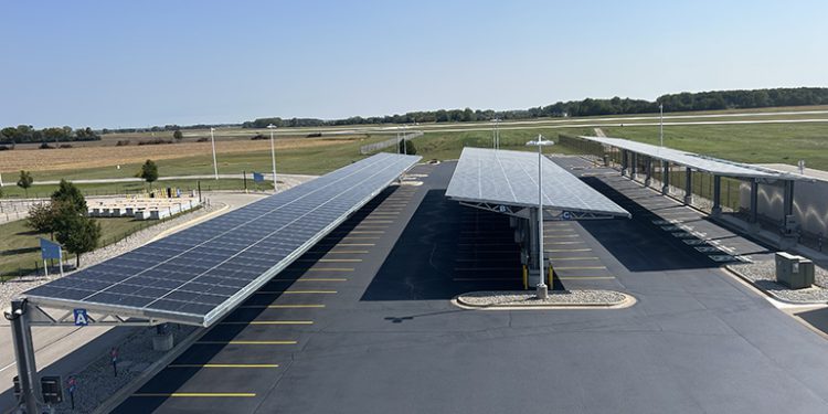 Michigan airport completes 1st phase of solar carport project