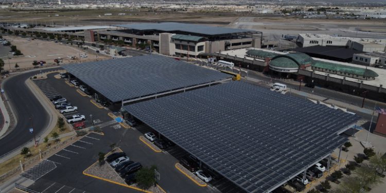 2.9-MW carport project completed at El Paso International Airport