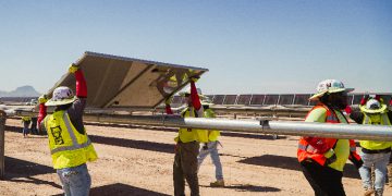 Renewables expect continued growth while fossil fuels decline