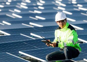 How Solar Power Boosts Energy Independence Through Efficient Conversion