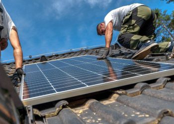 How Professional Solar Solutions Providers Support System Upgrades