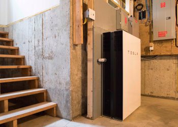 Sunrun, Tesla say they have 16 GW of existing home battery capacity to send to utilities