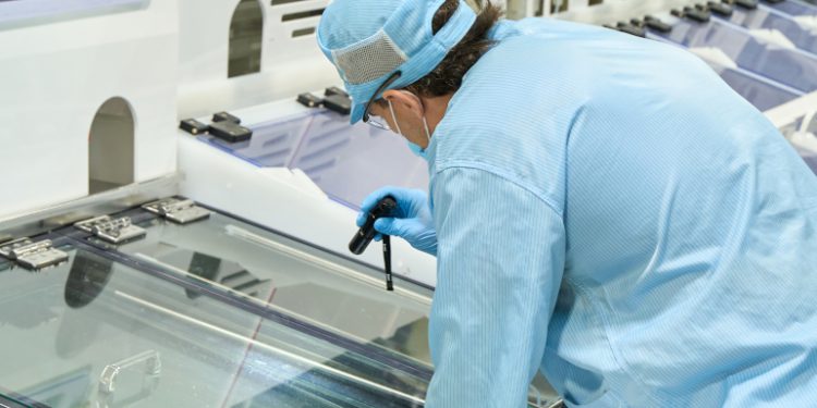 US panel manufacturers petition for AD/CVD investigation on Korean solar imports