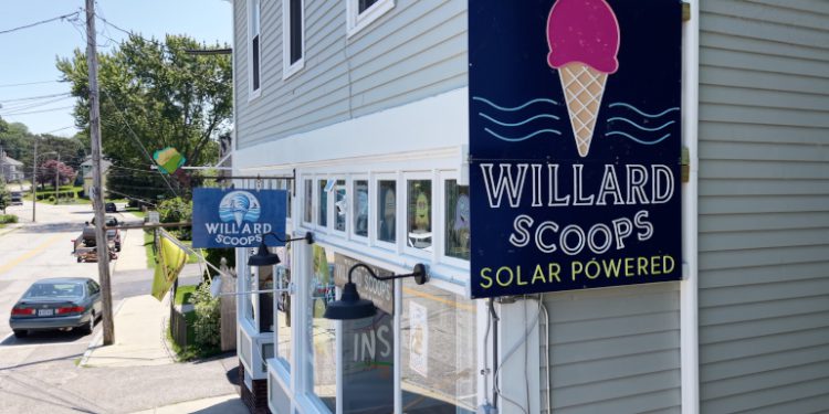 Solar power added to ingredient list at Maine ice cream shop