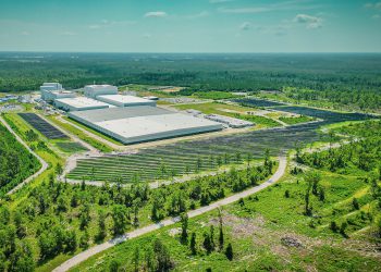 Cherry Street completes 6-MW solar project for Georgia glass manufacturer