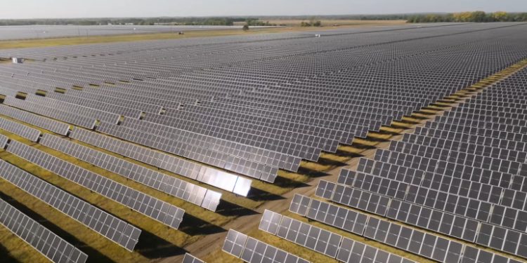 Minnesota solar project set to replace retiring coal plant reaches 710 MW