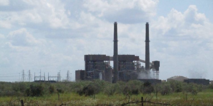 1.2-GW solar project to tie into existing 300-MW coal plant in Texas